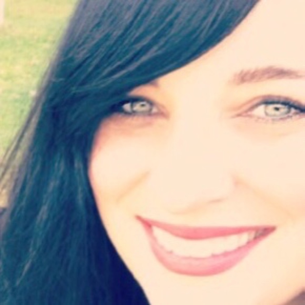 Meet your Posher, Liana